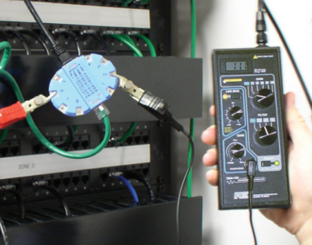 威县美国REI CMA-100反监听音频放大器